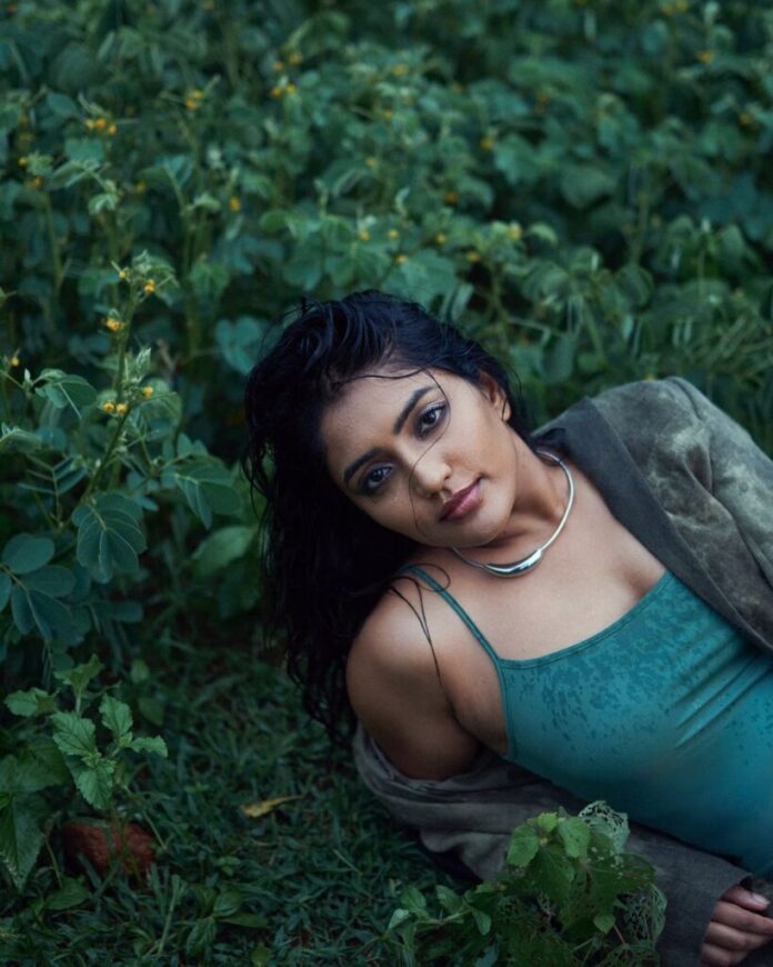 Eesha Rebba: Raining Hotness! - Gulte