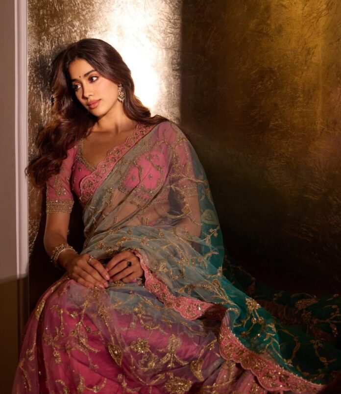 In Gorgeous Pink Saree, Janhvi Declares Love for Diwali! - Gulte